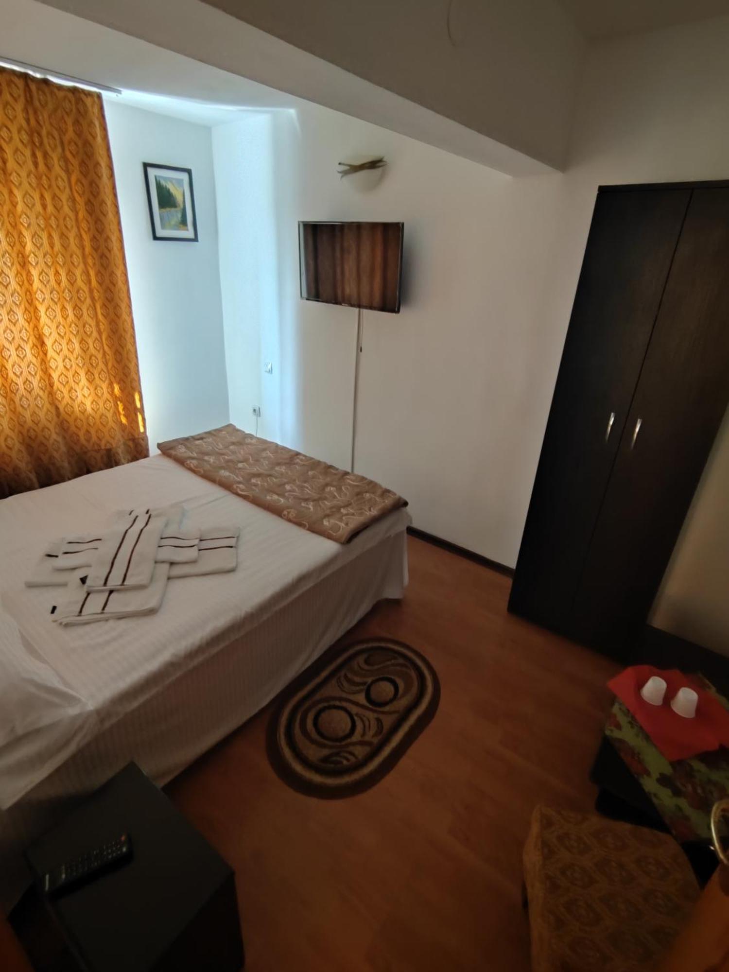Camere de inchiriat EDELWEISS Dumbrava Roşie Extérieur photo