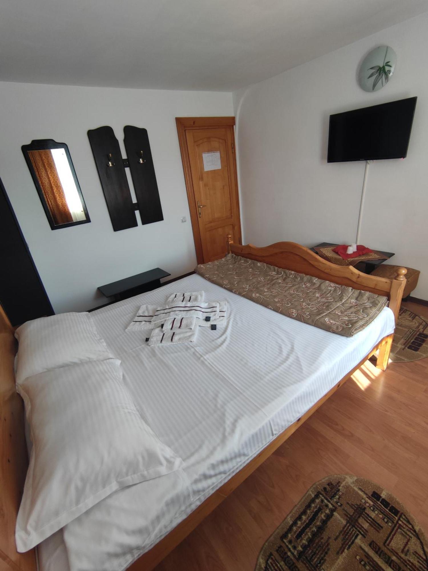 Camere de inchiriat EDELWEISS Dumbrava Roşie Extérieur photo