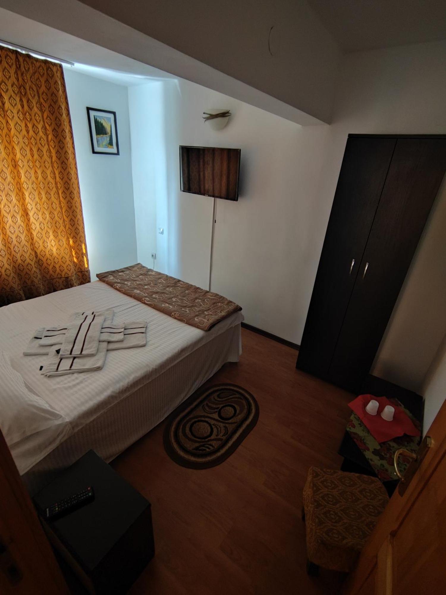 Camere de inchiriat EDELWEISS Dumbrava Roşie Extérieur photo
